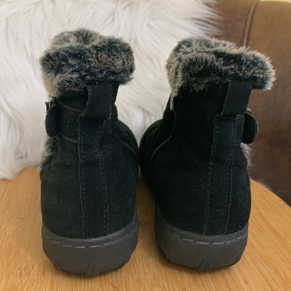 Khombu | Black Suede Zipper Lindsey All Weather Rubber Sole SlipOn Boots 9 - Picture 7 of 17